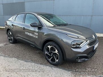 C4 X PureTech 130 AT8 Shine